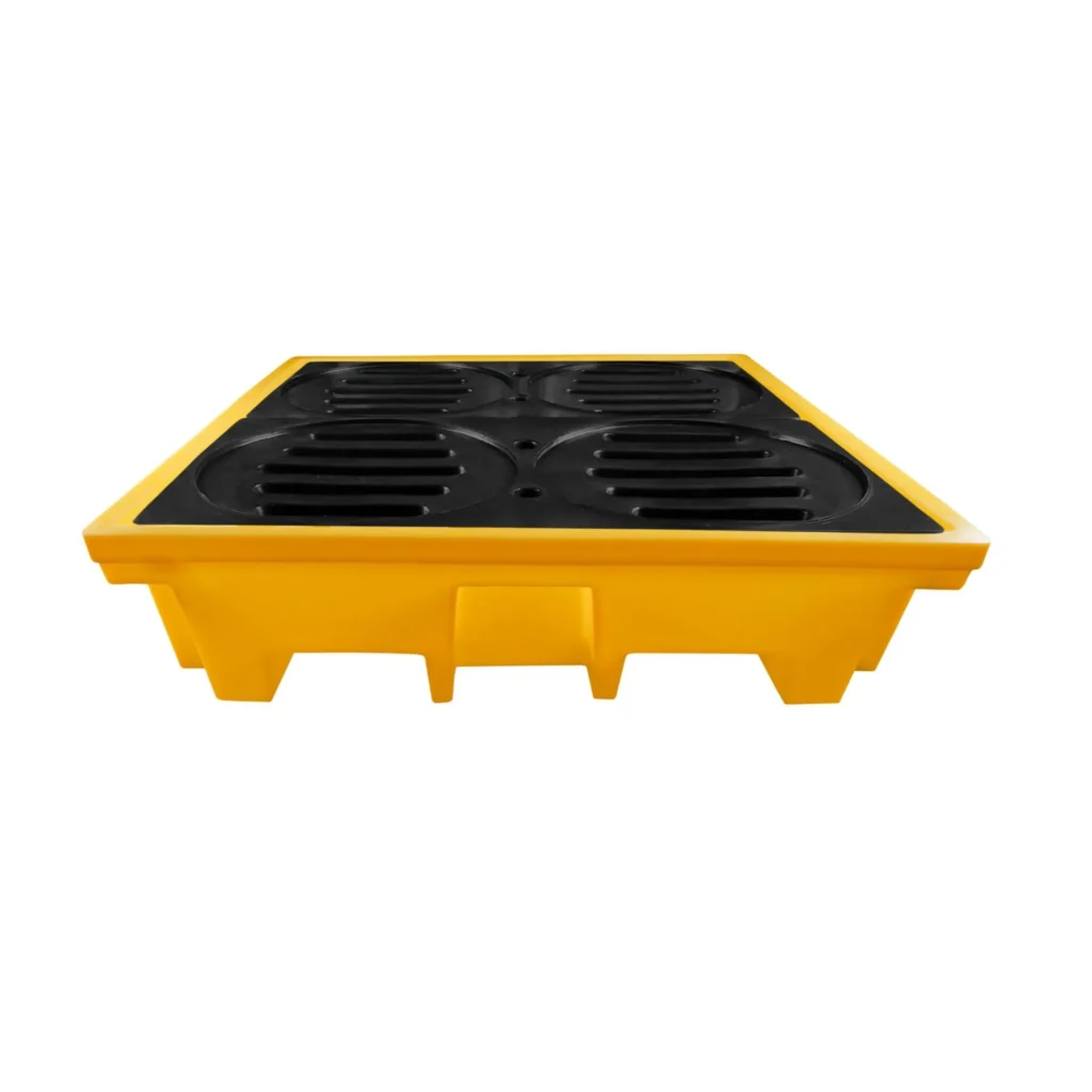 Os Pallets de contenção para 4 tambores ou Bacia de Contenção, são utilizados para evitar o derramamento de produtos químicos, eles proporcionam proteção necessária contra vazamentos ou rompimento em tambores. Produto fabricado pelo processo de Rotomoldagem Rotacional, sem soldas ou emendas. Suportam a grande maioria dos ácidos e possuem grelha dupla face removível, para facilitar a limpeza. PERFIL BAIXO: Medidas: 1360mm (L) x 1360mm (C) x 210mm (A). Capacidade de contenção: 150 litros. Peso da peça: 37 kg. Cores: Amarelo e Laranja. Matéria Prima: Polietileno de Alta Densidade. Pode ser movimentado em paleteira. PERFIL MÉDIO: Medidas: 1360mm (L) x 1360mm (C) x 330mm (A). Capacidade de contenção: 380 litros. Peso da peça: 43 kg. Cores: Amarelo e Laranja. Matéria Prima: Polietileno de Alta Densidade. Pode ser movimentado em paleteira. PERFIL ALTO: Medidas: 1360mm (L) x 1360mm (C) x 450mm (A). Capacidade de contenção: 420 litros. Peso da peça: 47 kg. Cores: Amarelo e Laranja. Matéria Prima: Polietileno de Alta Densidade. Pode ser movimentado em paleteira.